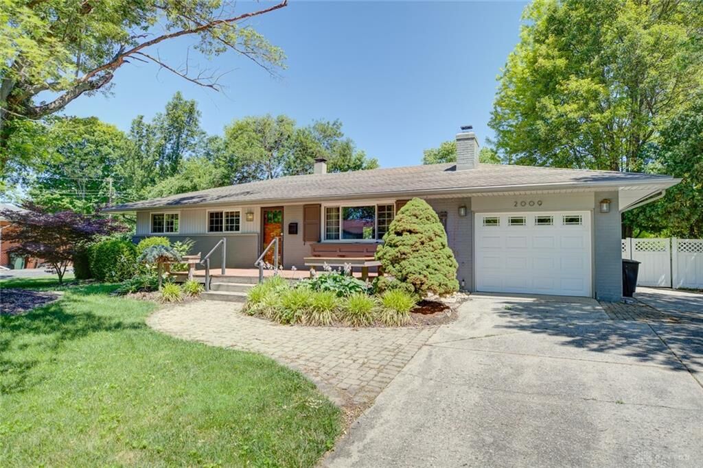 Property Photo:  2009 Foxhall Court  OH 45440 