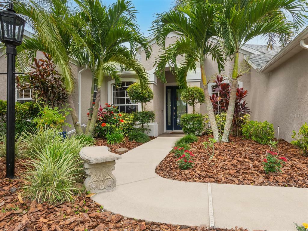 Property Photo:  6514 Sundew Court  FL 34202 