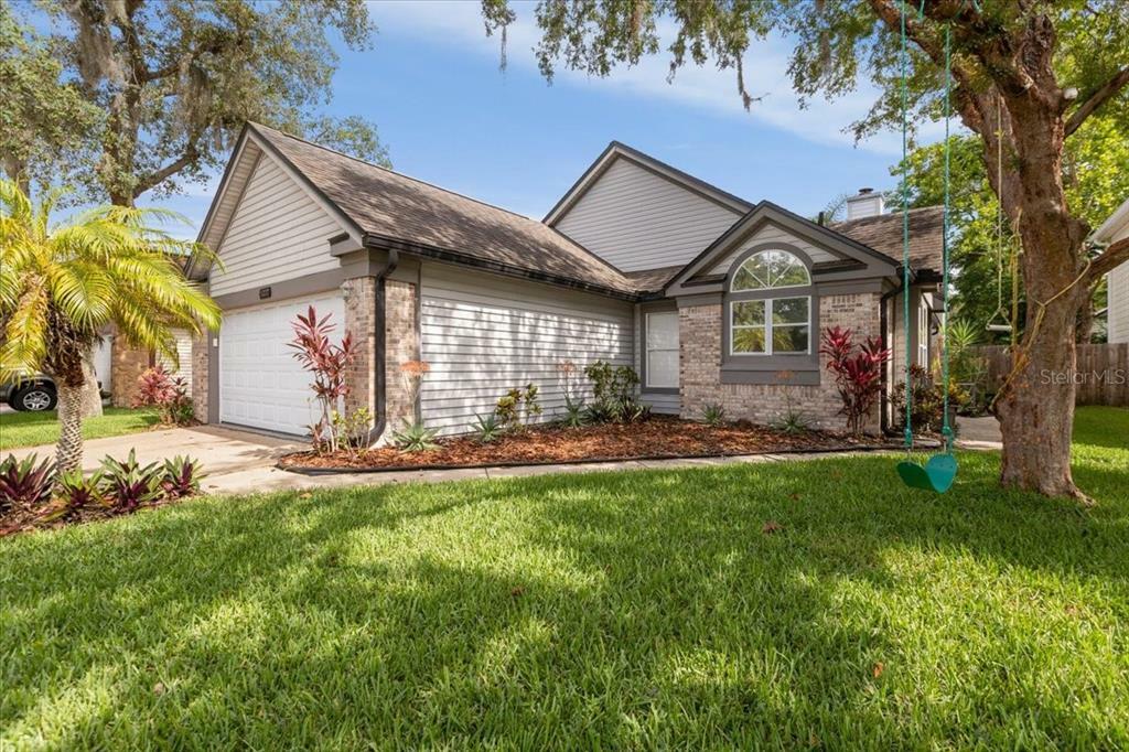 Property Photo:  5277 Rocking Horse Place  FL 32765 