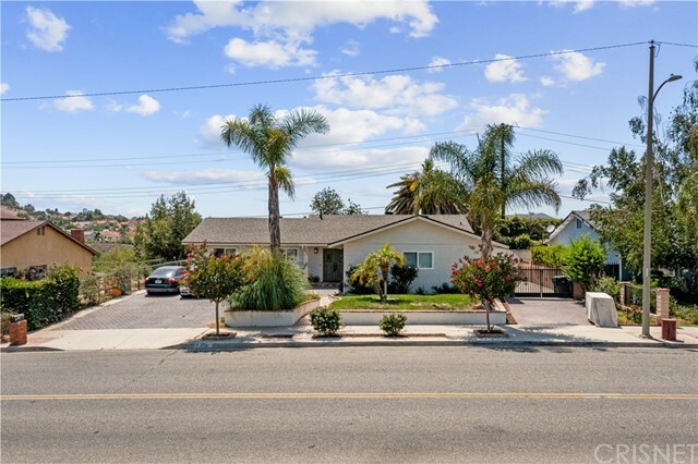 Property Photo:  789 Hudspeth Street  CA 93065 