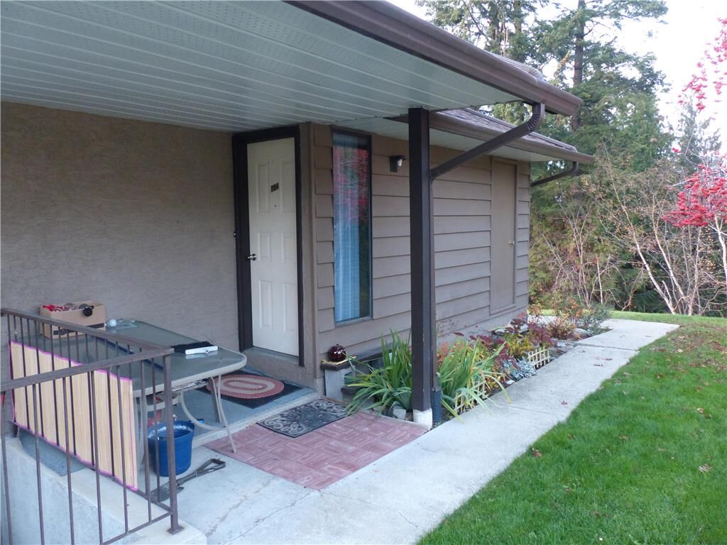 Property Photo:  1451 1st Avenue NE 704  BC V1E4M9 
