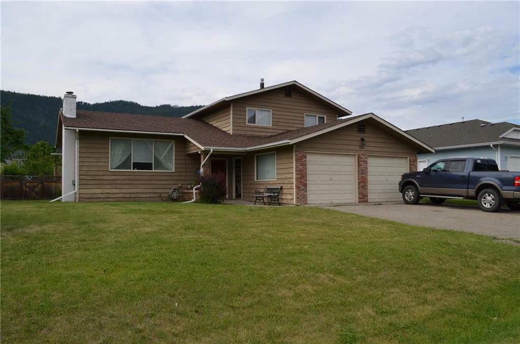 Property Photo: 618 3rd Avenue BC V0E 1M0