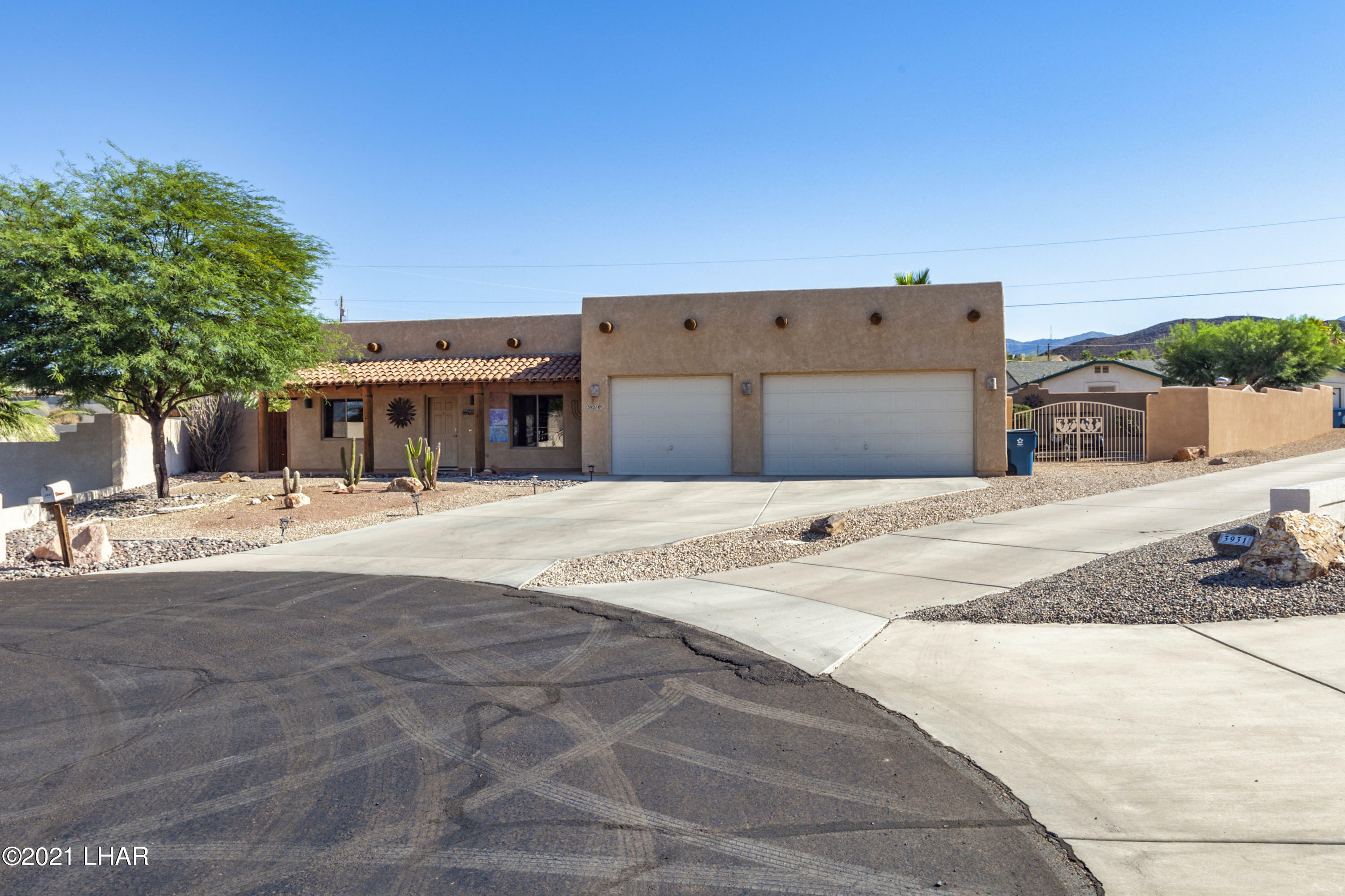 Property Photo:  3921 Aloha Ln  AZ 86406 