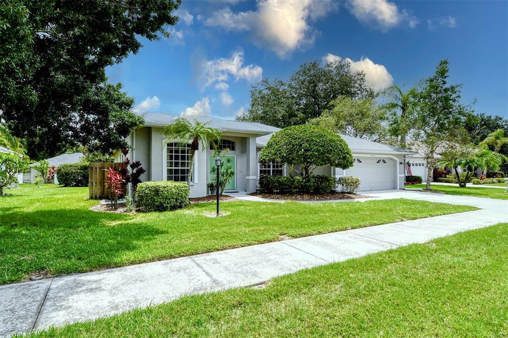 Property Photo:  597 Oak River Court  FL 34229 