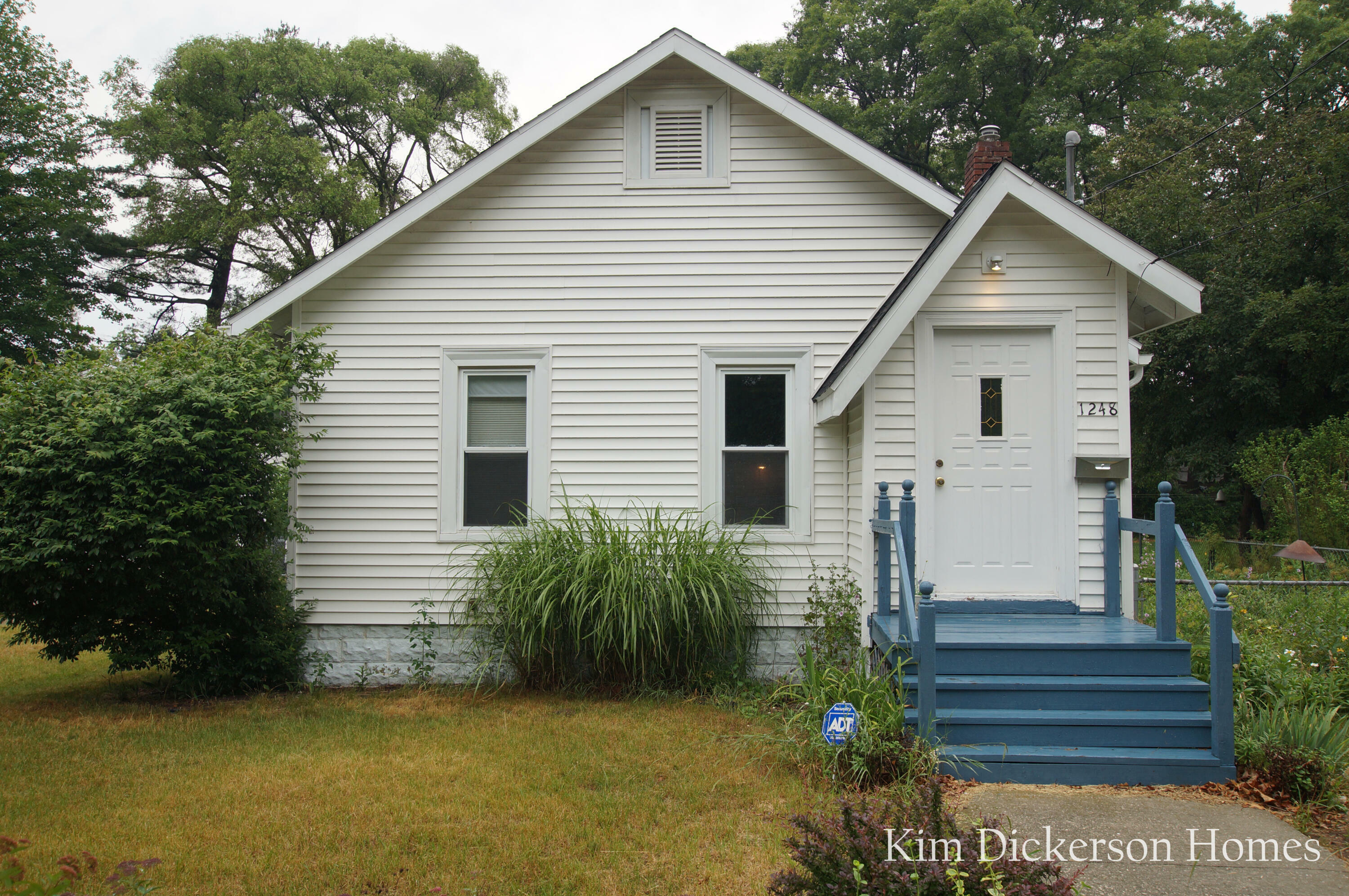 Property Photo:  1248 Albert Avenue  MI 49442 