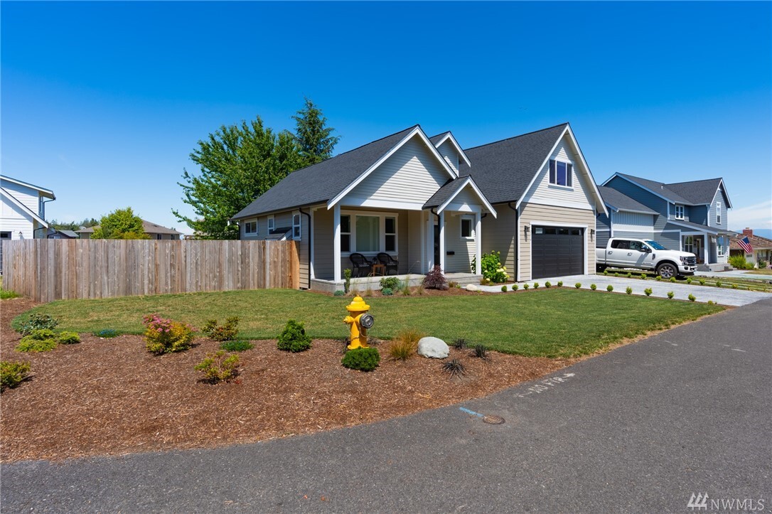 Property Photo: 2614 Hope Lane WA 98248