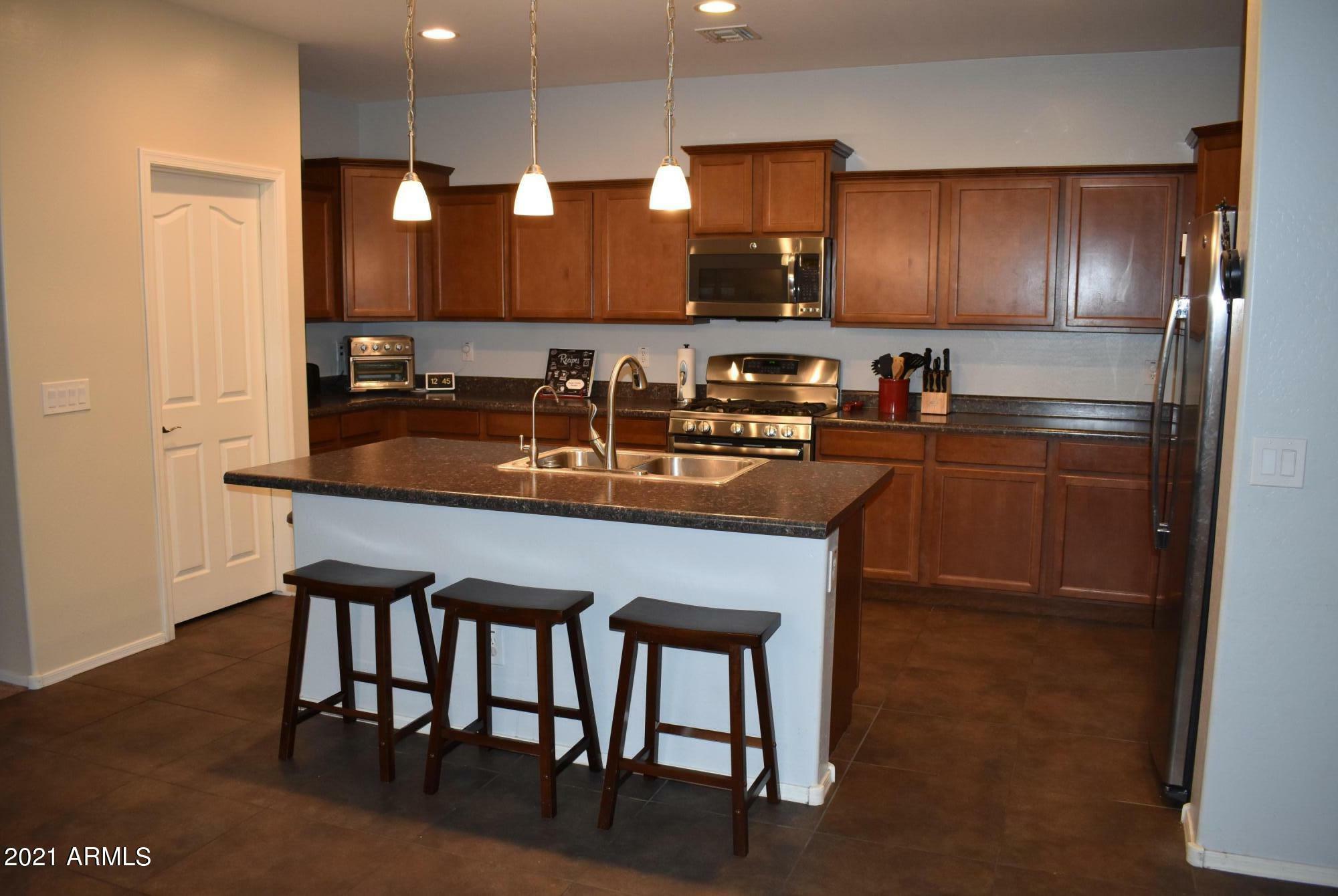 Property Photo: 4046 S 185th Avenue AZ 85338