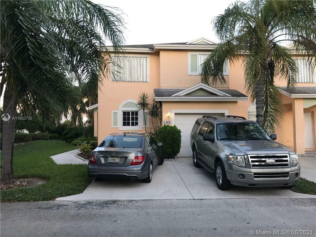 Property Photo:  1404 SW 47th Ave  FL 33442 