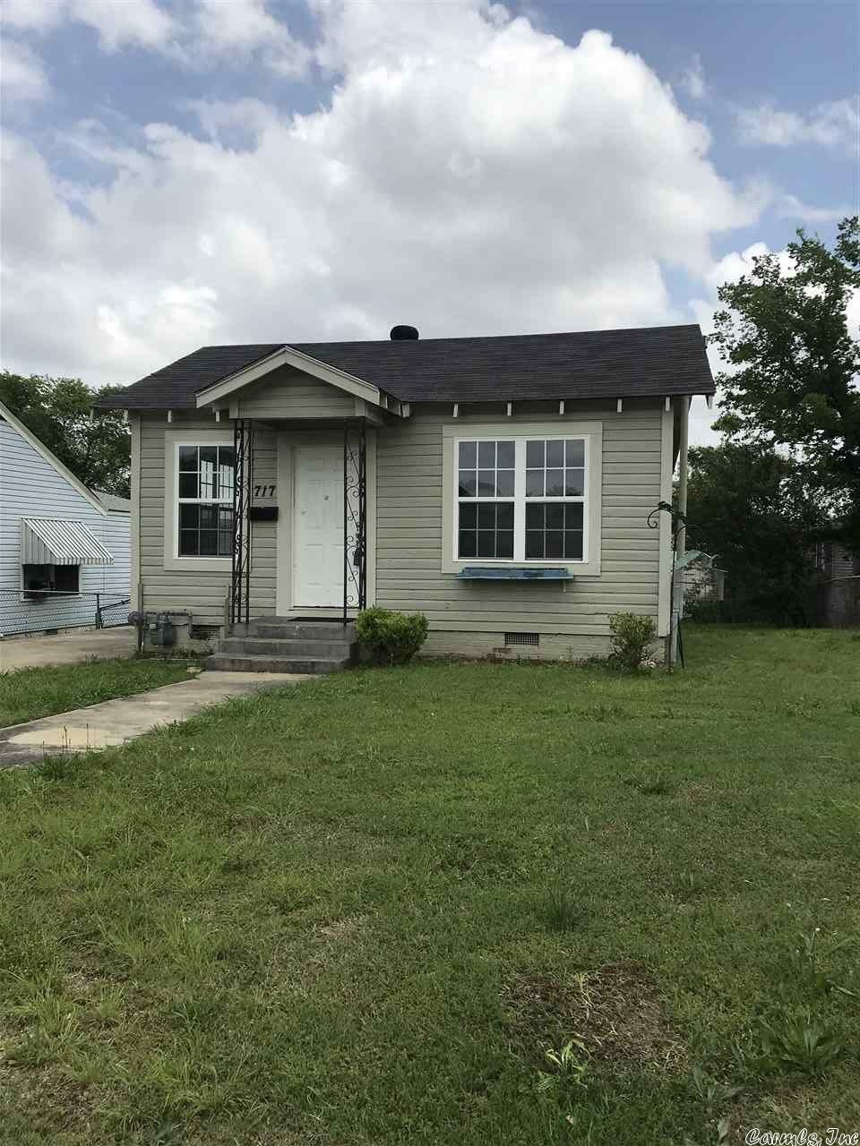 Property Photo: 717 Appianway Street AR 72205