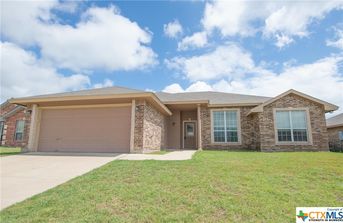 Property Photo:  305 W Libra Drive  TX 76542 