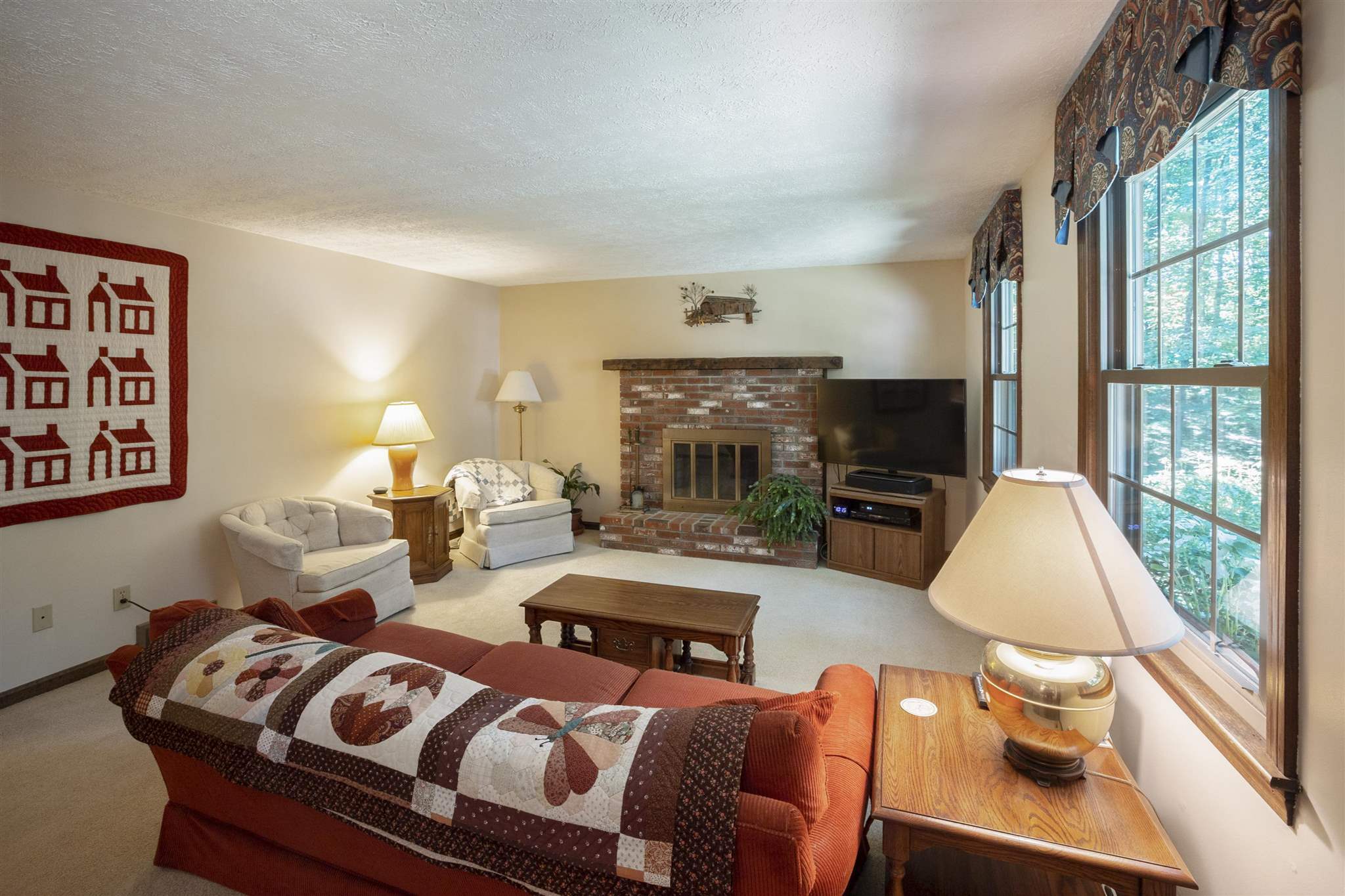 Property Photo: 37 Heritage Circle NH 03051