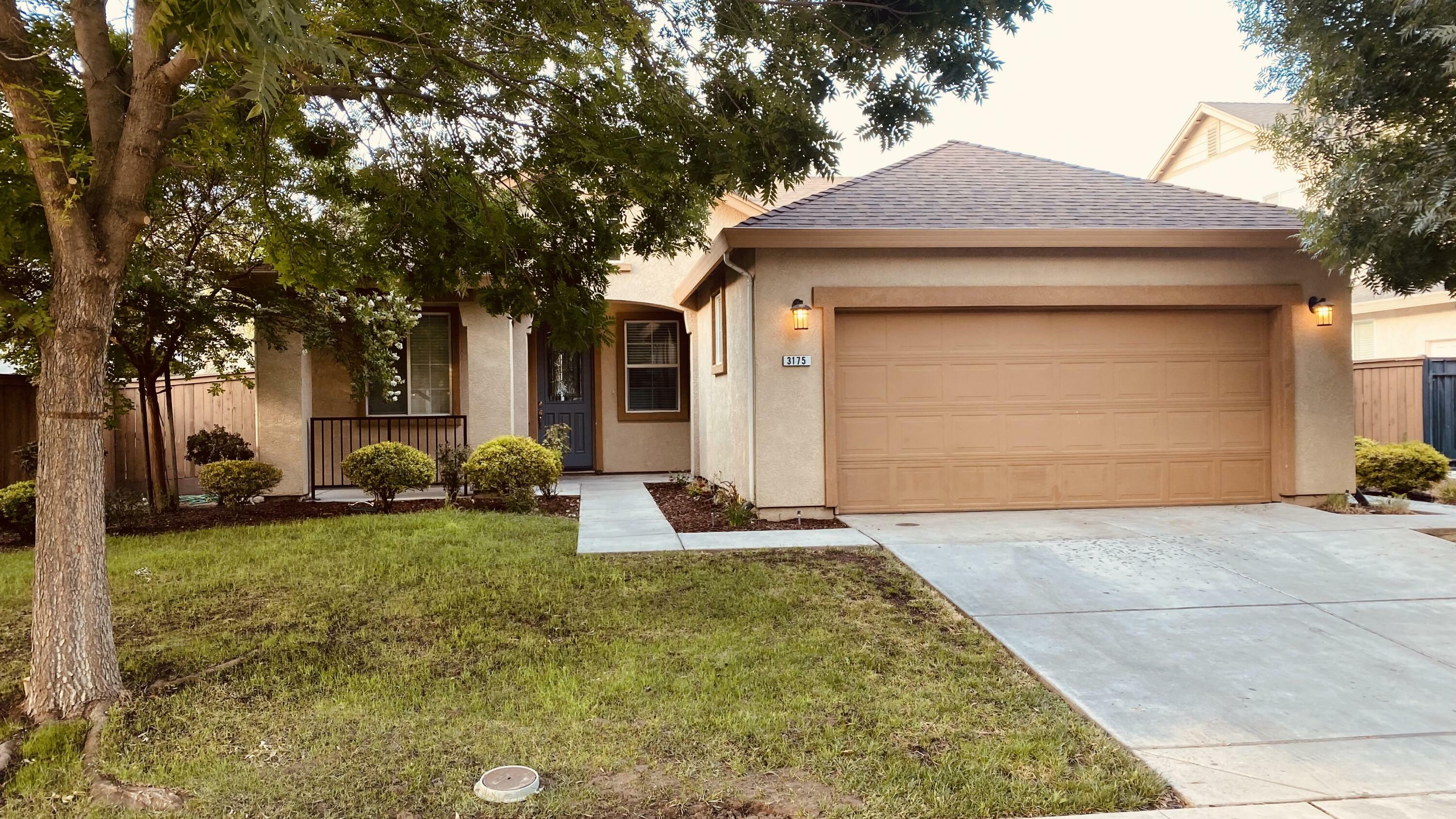 Property Photo:  3175 Rudder Avenue  CA 93274 