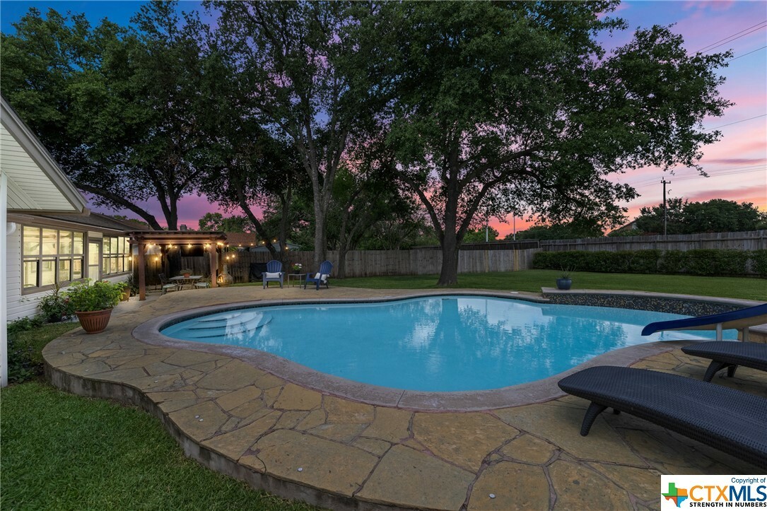 Property Photo:  7423 Preston Trail  TX 78244 