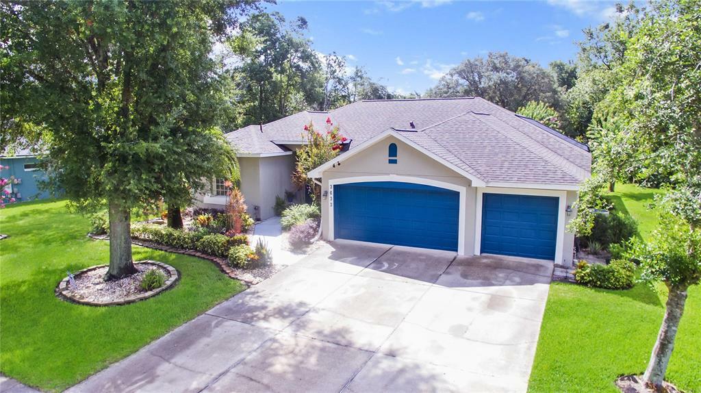 Property Photo: 3633 Haddington Court FL 32712