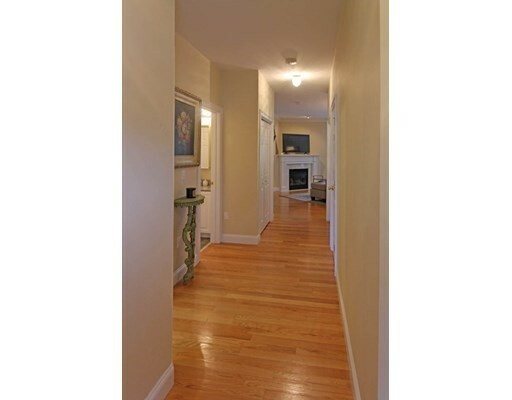 Property Photo: 43 Wynnfield Circle 43 MA 01077