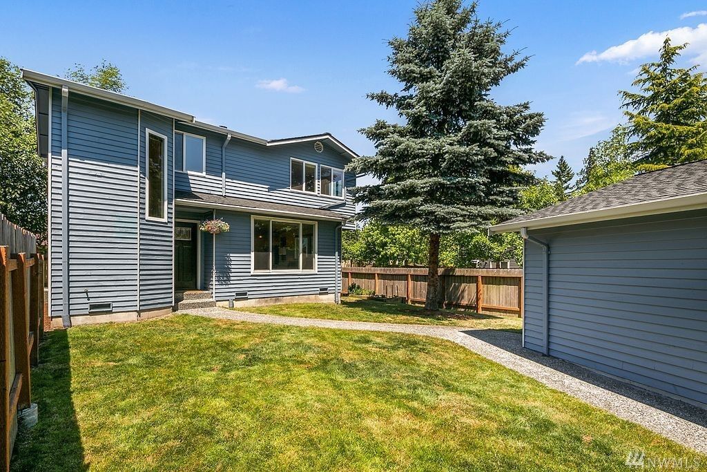 Property Photo: 129 94th St SE WA 98208