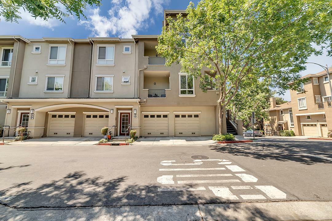Property Photo:  498 White Chapel Avenue  CA 95136 
