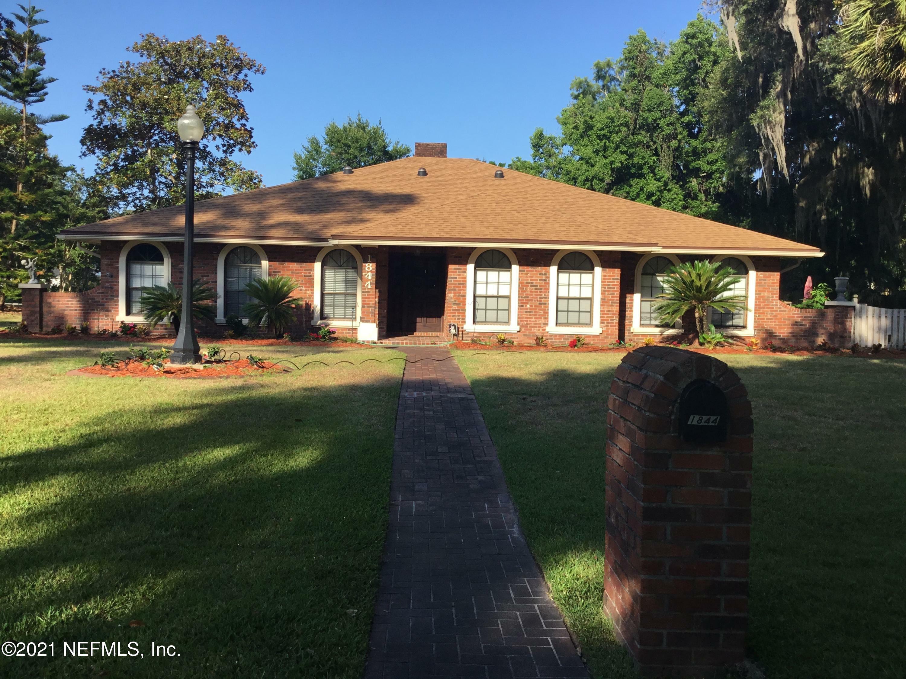 Property Photo: 1844 Swiss Oaks Street FL 32259
