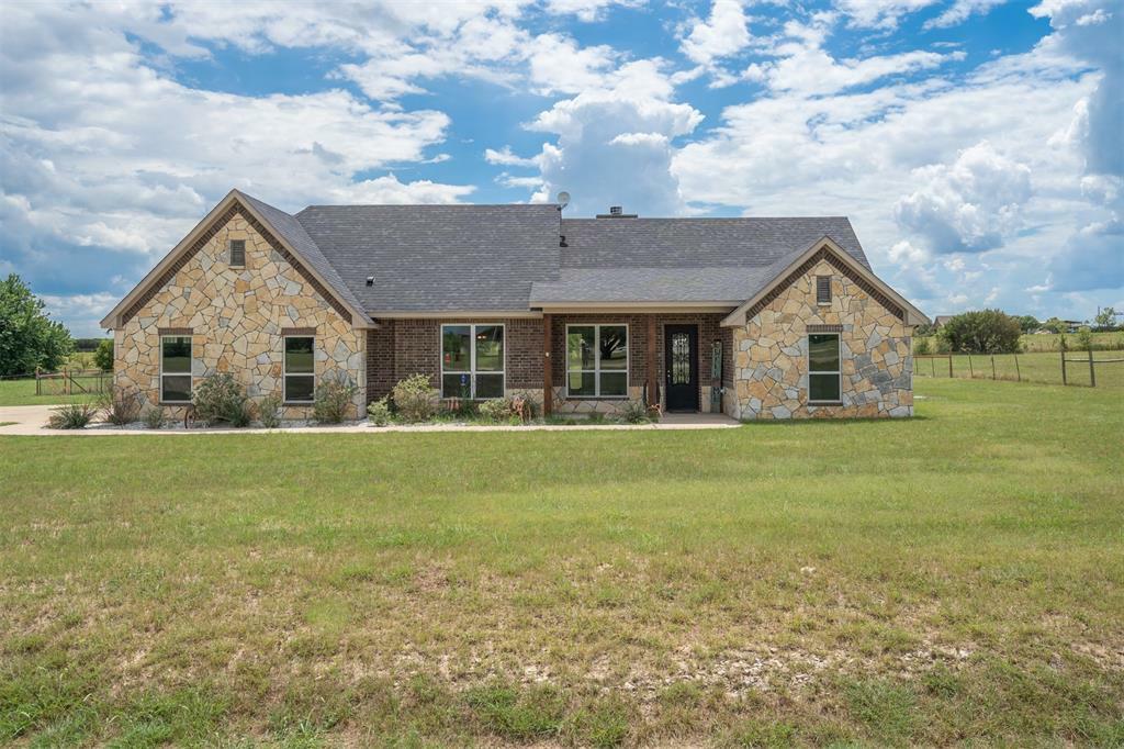 Property Photo:  7816 Westover Hills Drive  TX 76093 