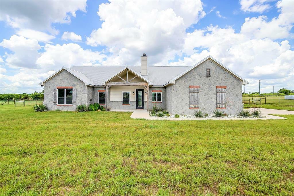 Property Photo:  7812 Westover Hills Drive  TX 76093 