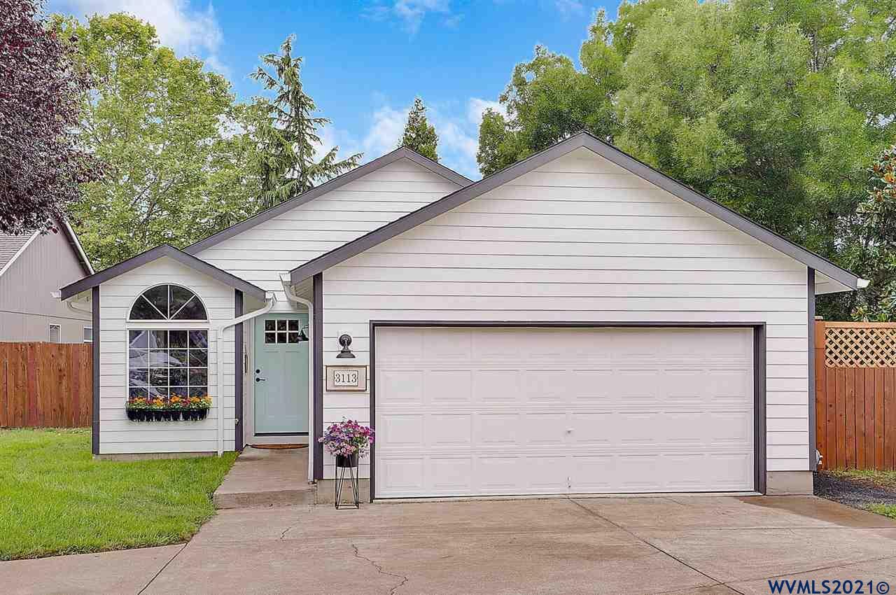 Property Photo:  3113  Richard Pl  OR 97370 