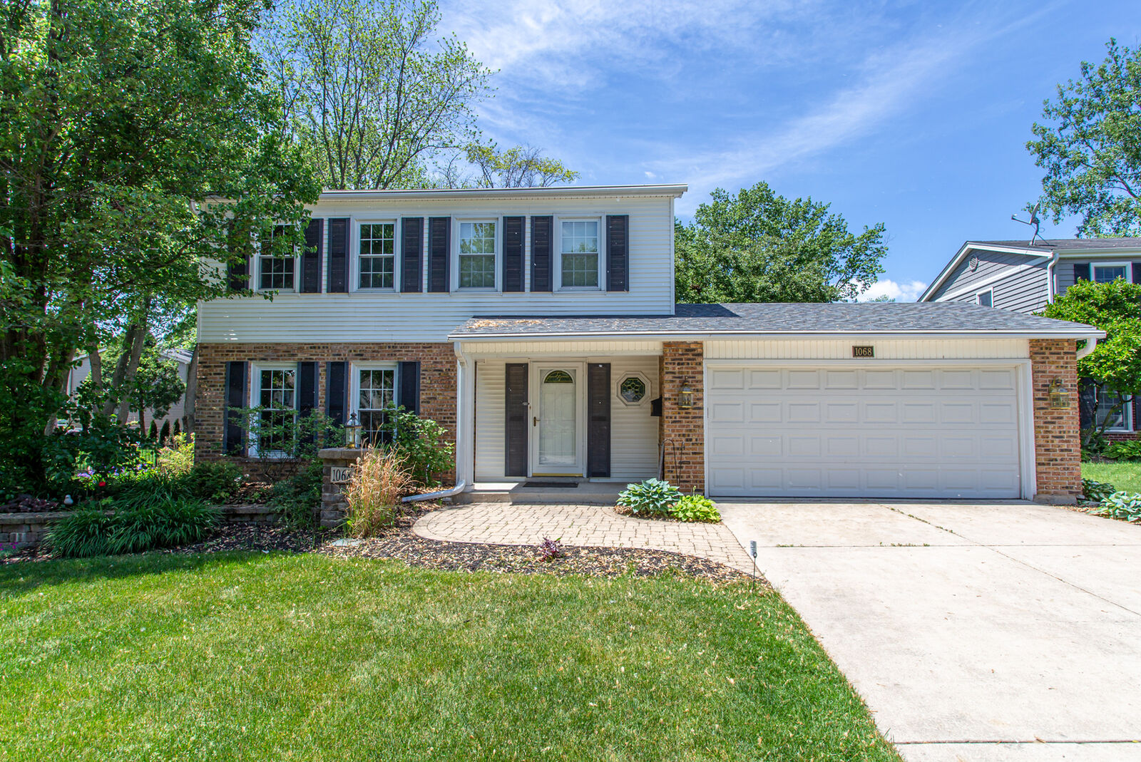 Property Photo:  1068 S Lewis Avenue  IL 60148 