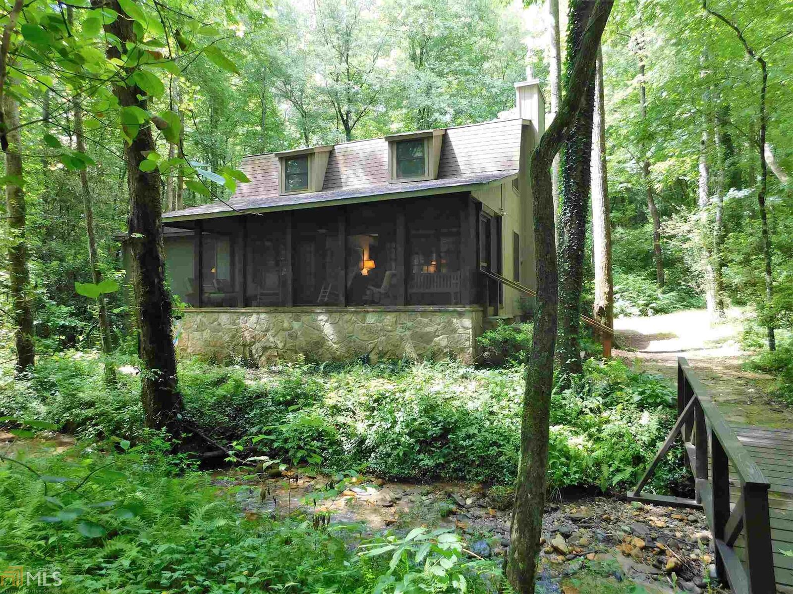 Property Photo:  283 S Fern Cove  GA 30571 