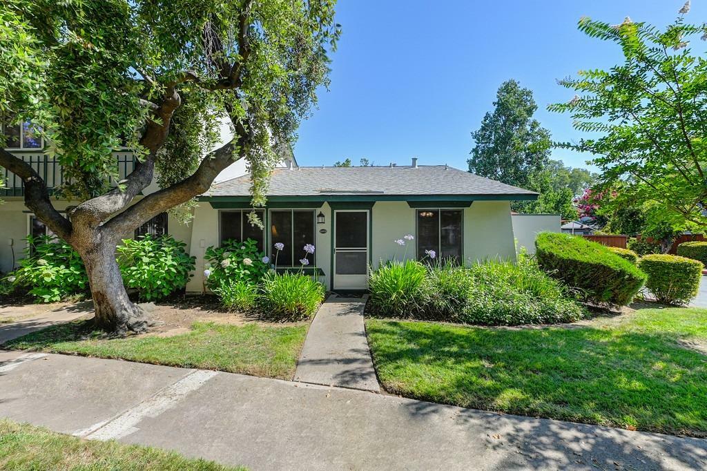 Property Photo:  8895 Salmon Falls Drive D  CA 95826 