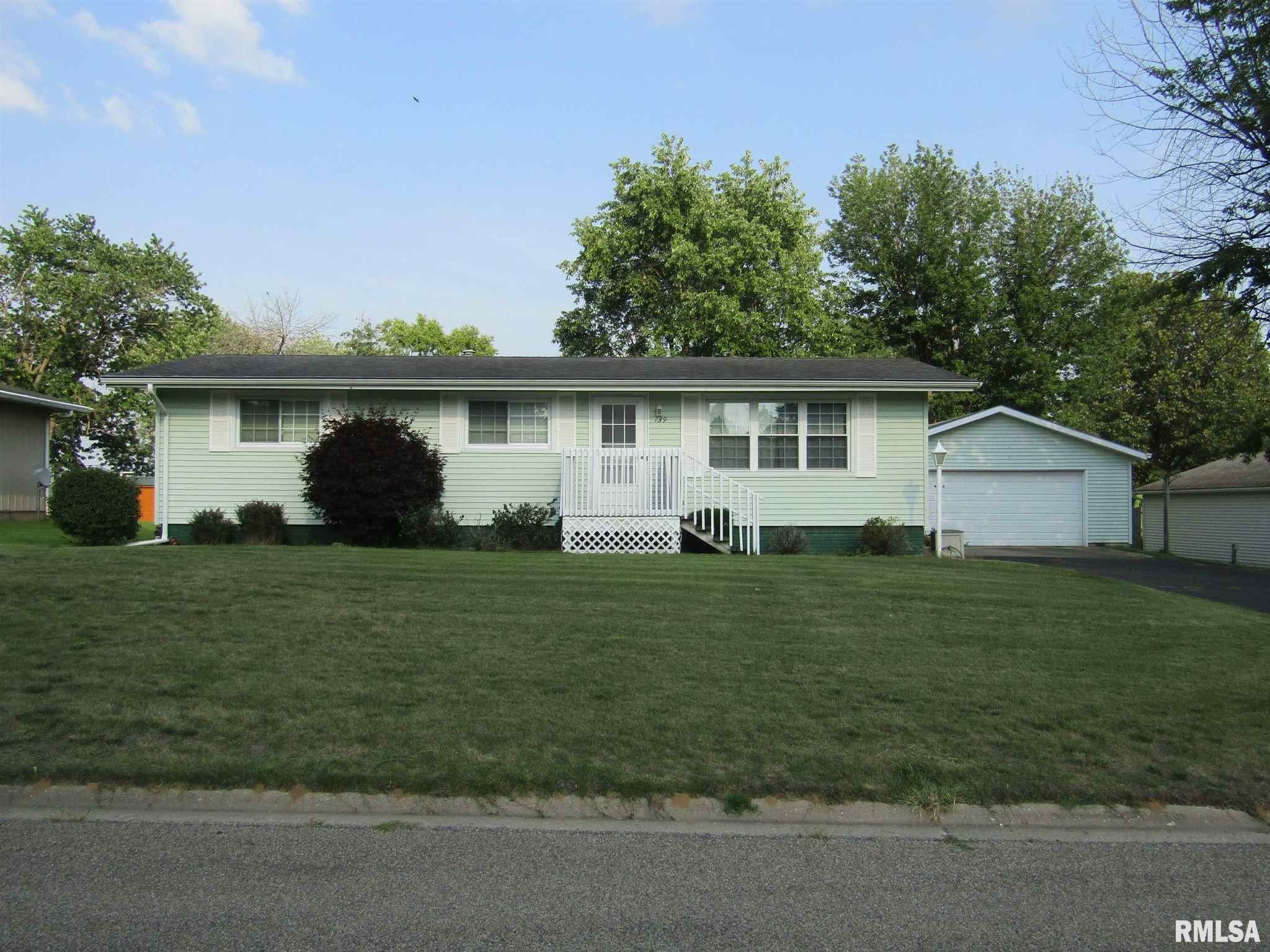 Property Photo:  139 W Hickory Hills  IL 62644 