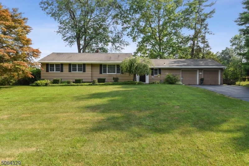 Property Photo:  15 Meadowview Rd  NJ 07920 