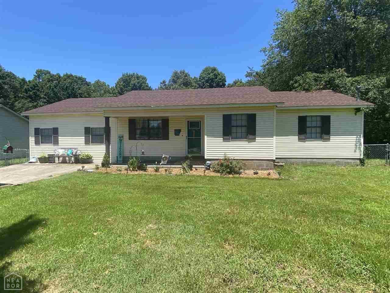 Property Photo:  1501 Shady Grove  AR 72450 