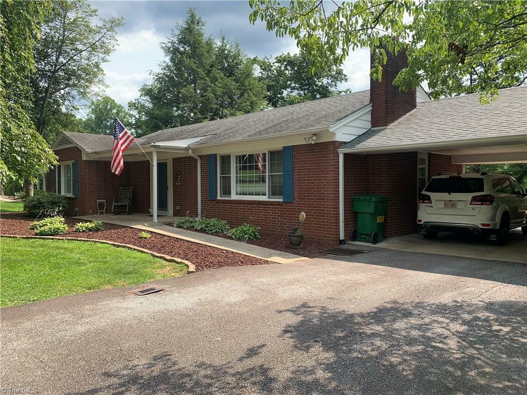 Property Photo: 282 Gordon Road NC 28659