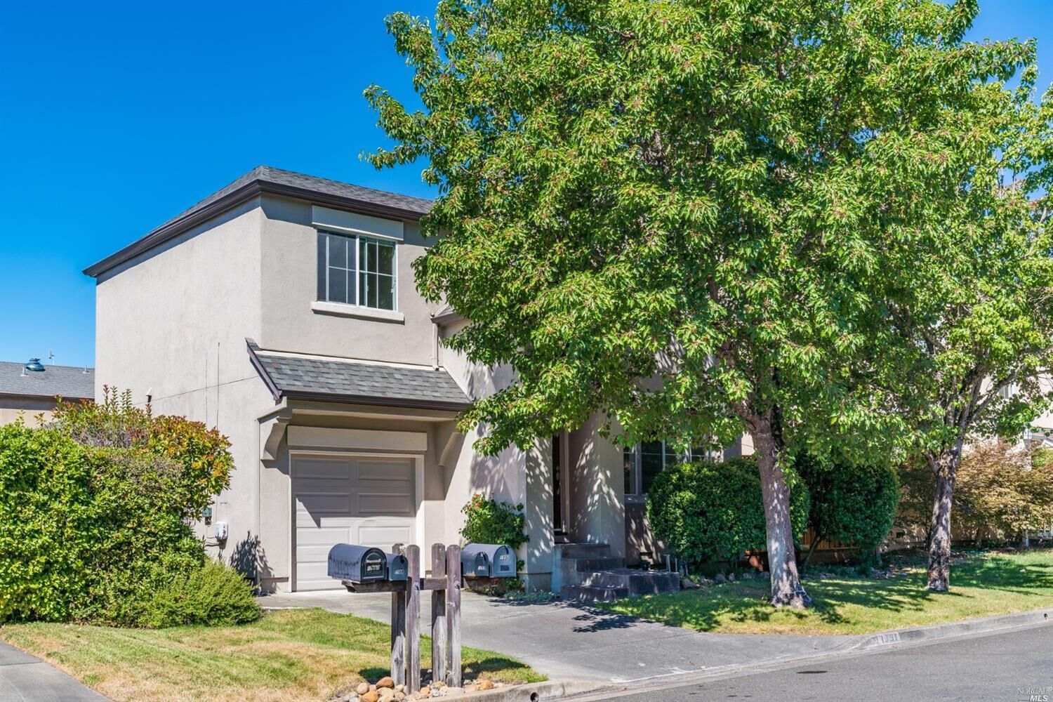 Property Photo:  1991 Viewpointe Circle  CA 95403 