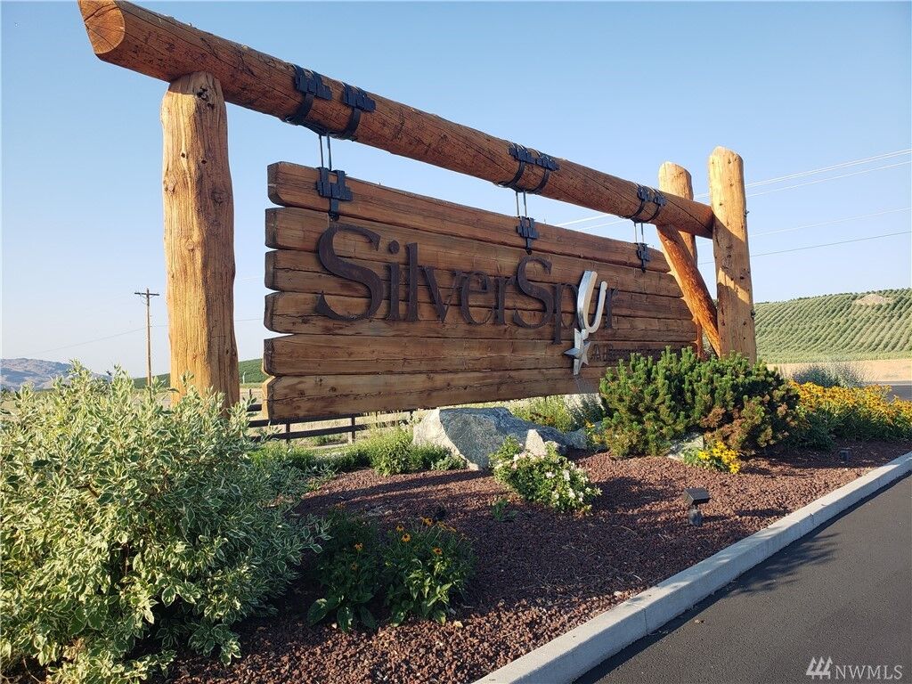 Property Photo:  111 Plata Dr  WA 98812 