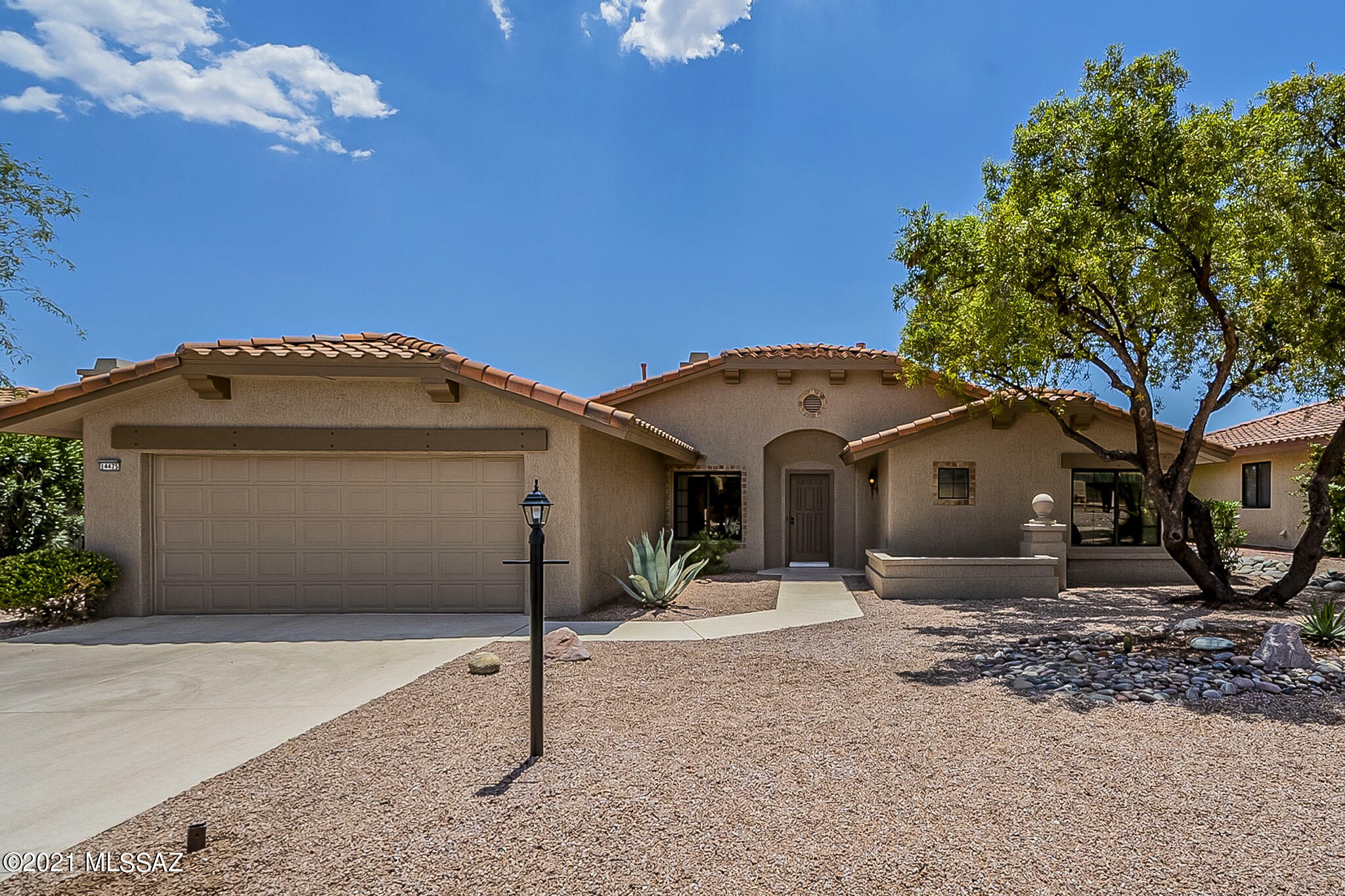 Property Photo:  14475 N Crown Point Drive  AZ 85755 