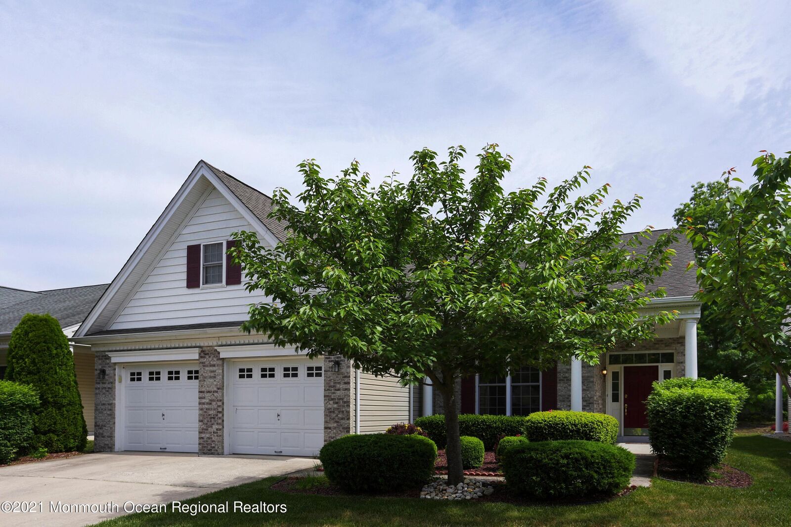 Property Photo:  21 Crooked Stick Road  NJ 08527 