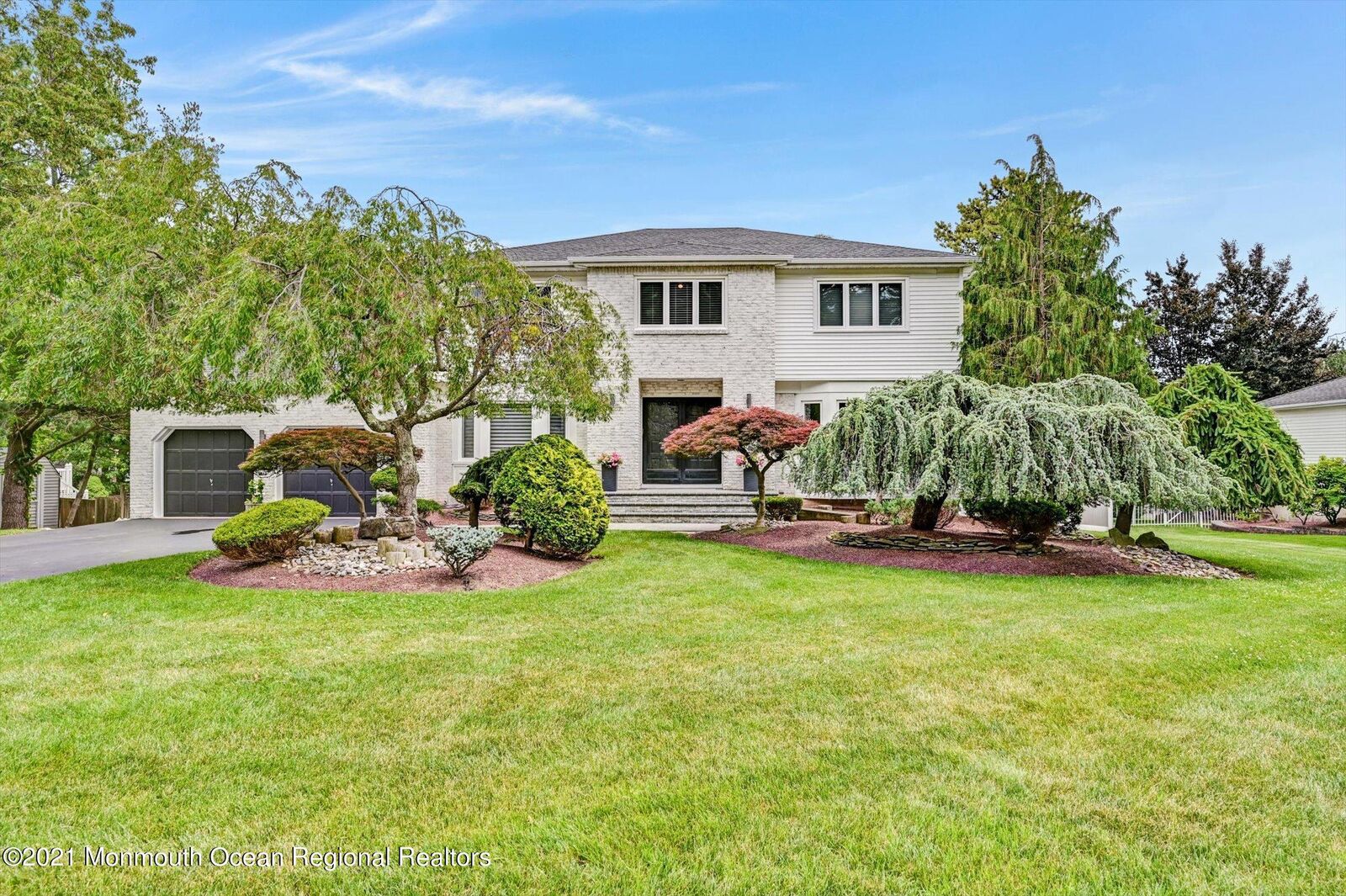 Property Photo:  12 Country Oaks Drive  NJ 07726 