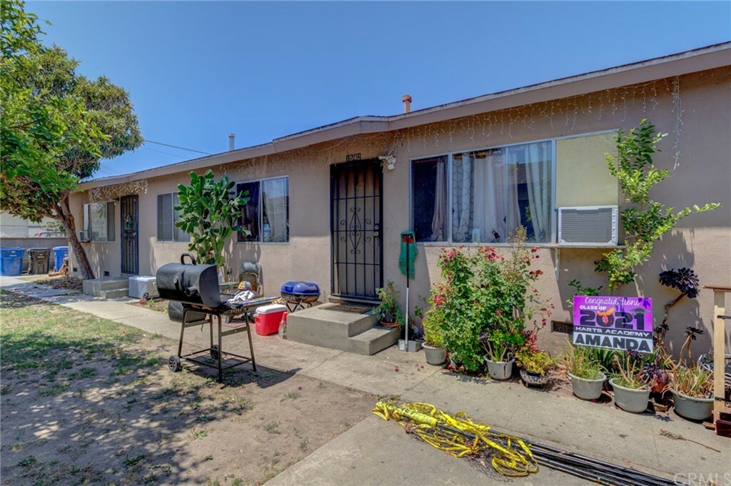 Property Photo:  1540 W 227th Street  CA 90501 