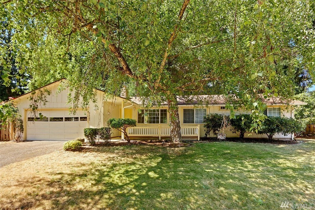 Property Photo: 31723 53rd Ave SW WA 98023