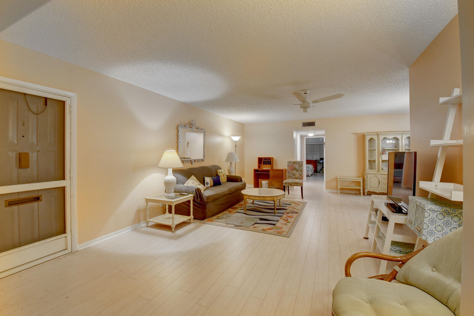 Property Photo:  1142 Circle Terrace W B  FL 33445 