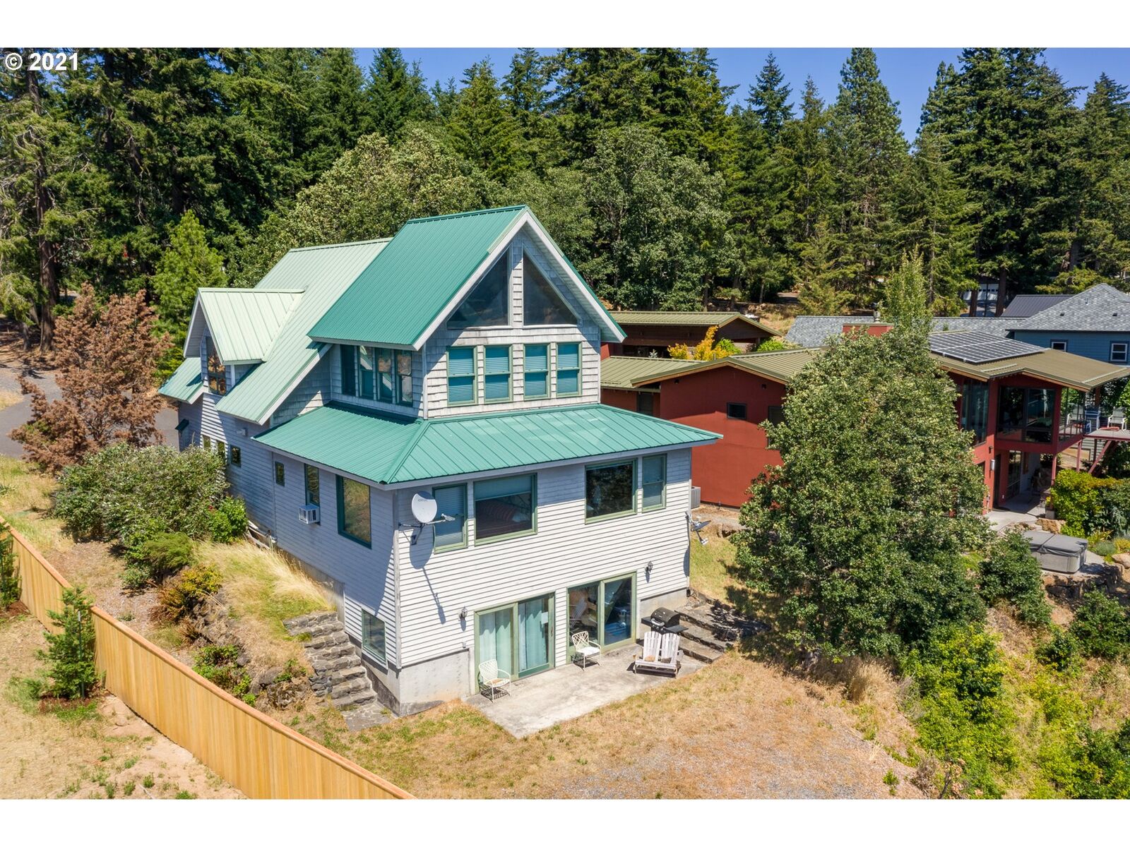 Property Photo:  209 Sunridge Dr  WA 98672 