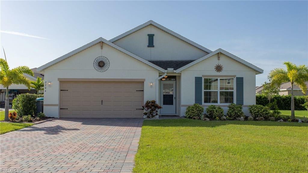 Property Photo: 2704 Loreto Court FL 33909
