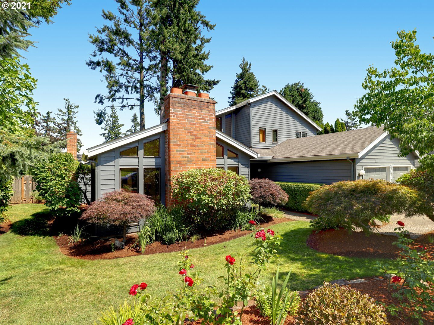 Property Photo: 2922 Carriage Way OR 97068