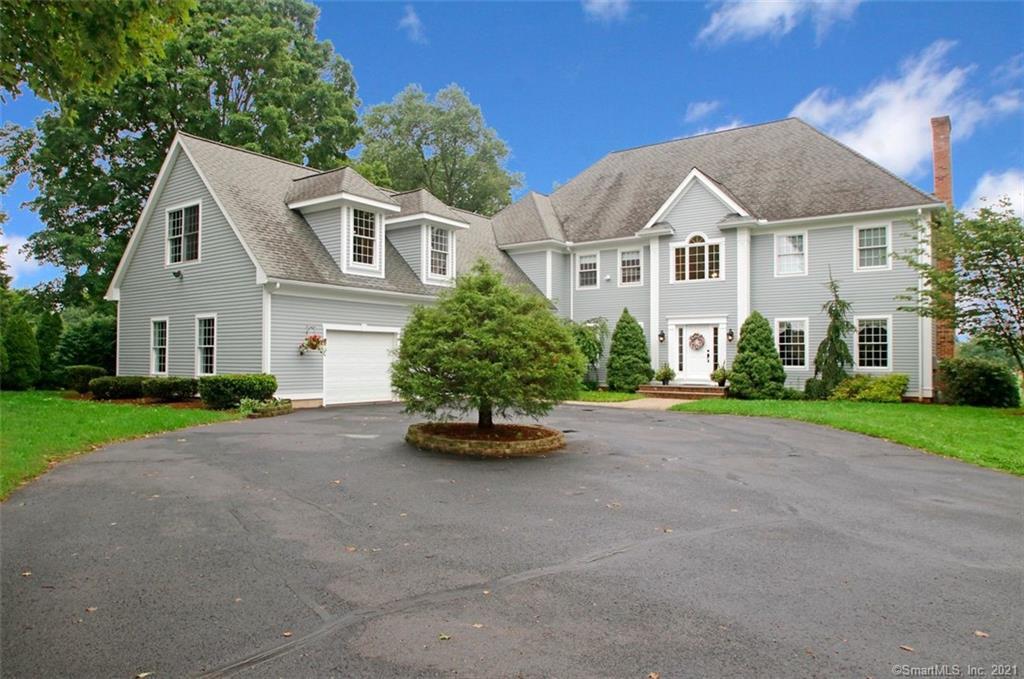 Property Photo: 908 Mapleton Avenue CT 06078