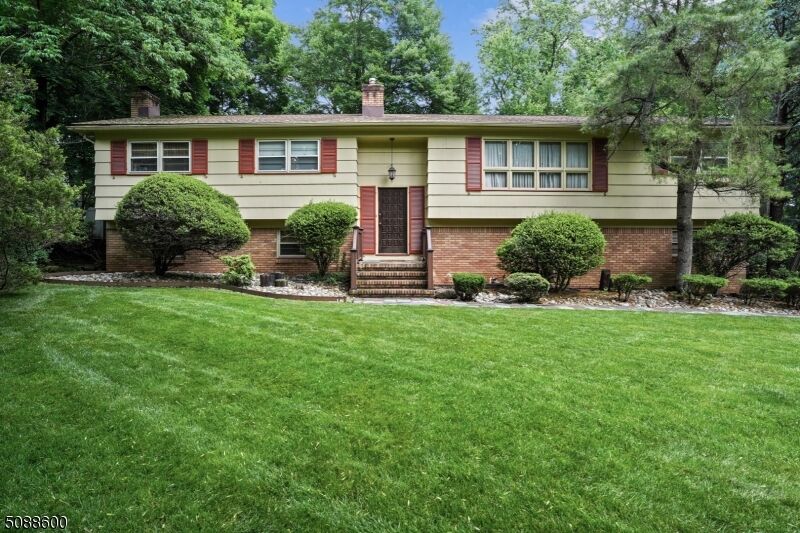 Property Photo:  84 White Oak Ridge Rd  NJ 07078 