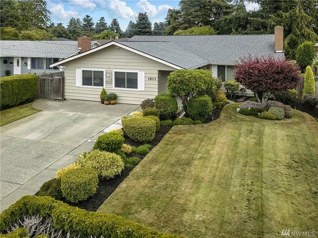 Property Photo:  1801 N Mildred St  WA 98406 