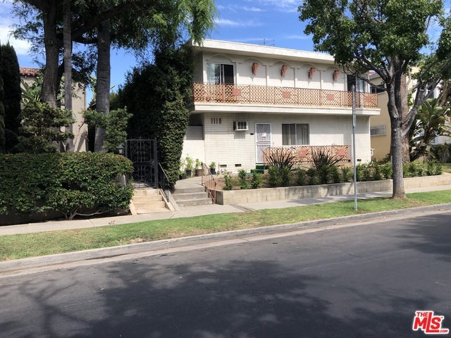 Property Photo: 1118 S Rexford Dr 2 CA 90035