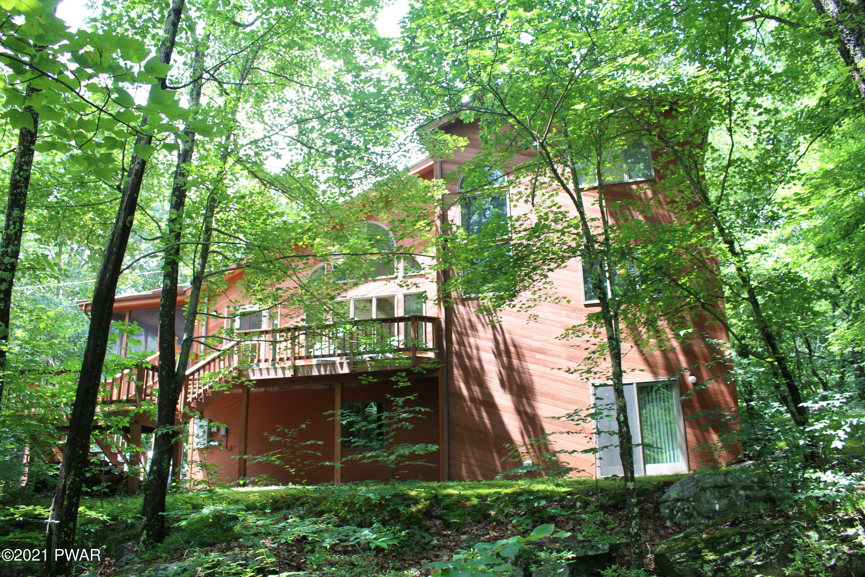 Property Photo:  104 Whippletree Lane  PA 18428 