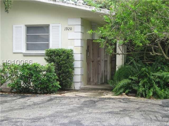 Property Photo: 1920 Van Buren St FL 33020