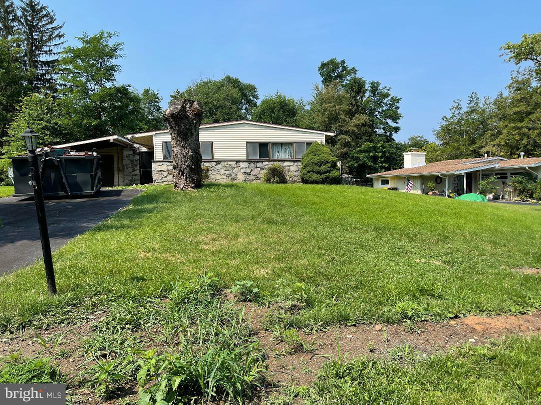 Property Photo: 26 Jefron Drive PA 19002
